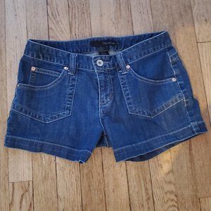 Calvin Klein Women's Denim Shorts - Size 6 -  3" Inseam